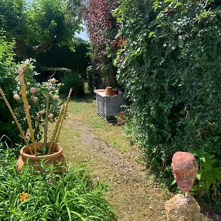 - L'hothentique 3* Gaillan-en-Medoc